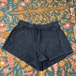 Lululemon Inner Glow High Rise Shorts 3” Navy Blue Size 6